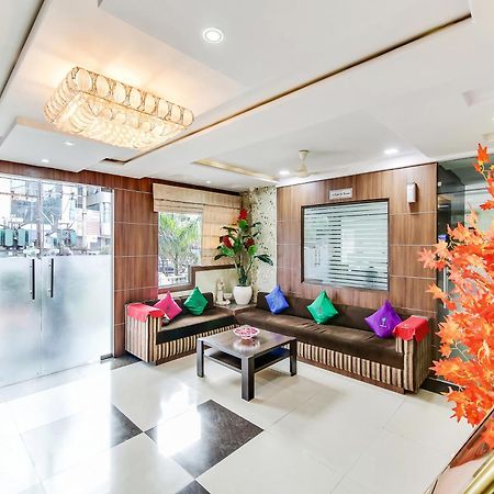 Capital O 32619 Hotel Sugar Palm Gwalior Dış mekan fotoğraf