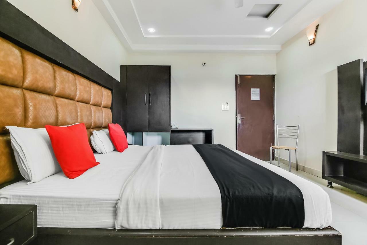 Capital O 32619 Hotel Sugar Palm Gwalior Dış mekan fotoğraf