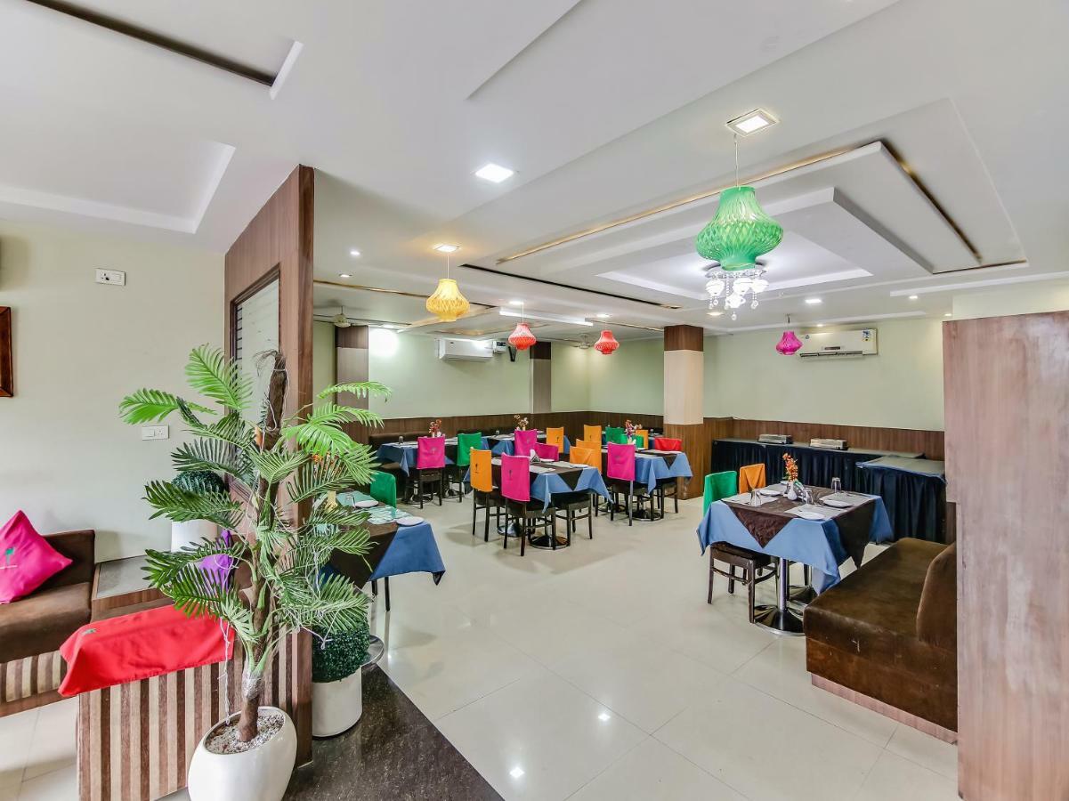 Capital O 32619 Hotel Sugar Palm Gwalior Dış mekan fotoğraf