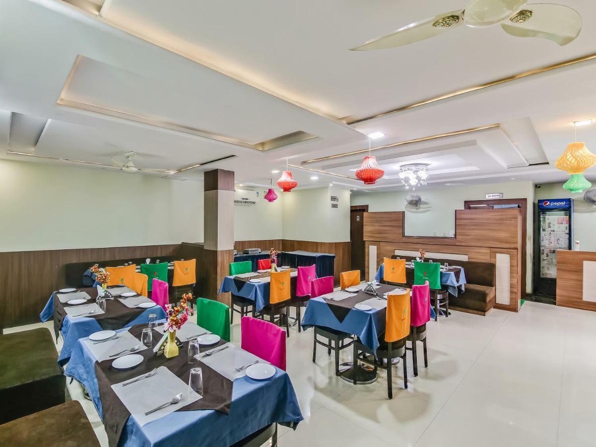 Capital O 32619 Hotel Sugar Palm Gwalior Dış mekan fotoğraf