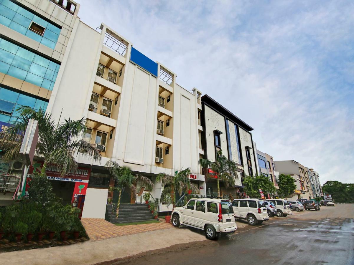 Capital O 32619 Hotel Sugar Palm Gwalior Dış mekan fotoğraf