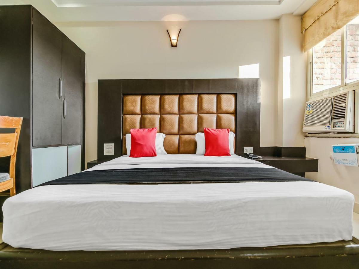 Capital O 32619 Hotel Sugar Palm Gwalior Dış mekan fotoğraf