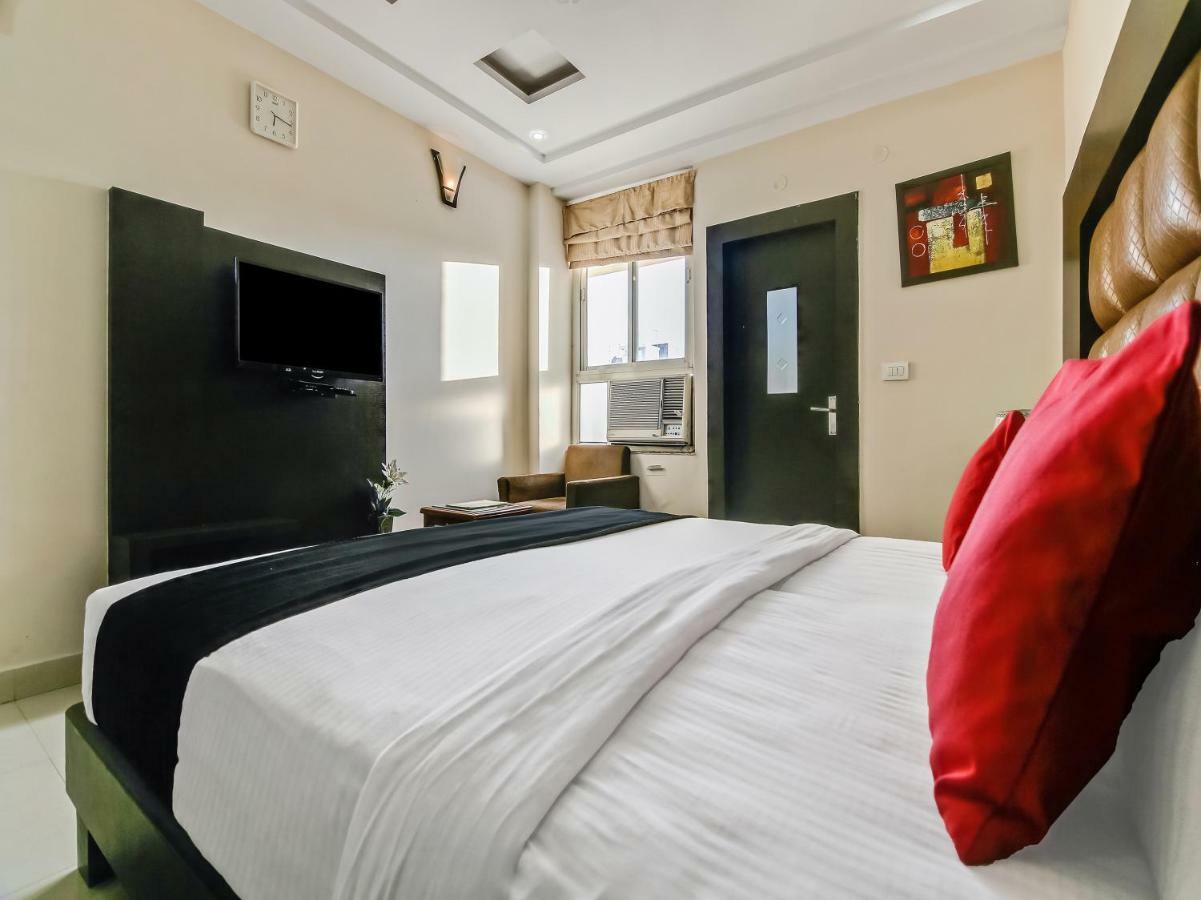 Capital O 32619 Hotel Sugar Palm Gwalior Dış mekan fotoğraf