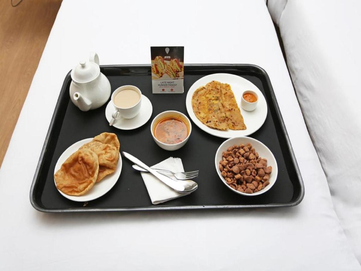 Capital O 32619 Hotel Sugar Palm Gwalior Dış mekan fotoğraf