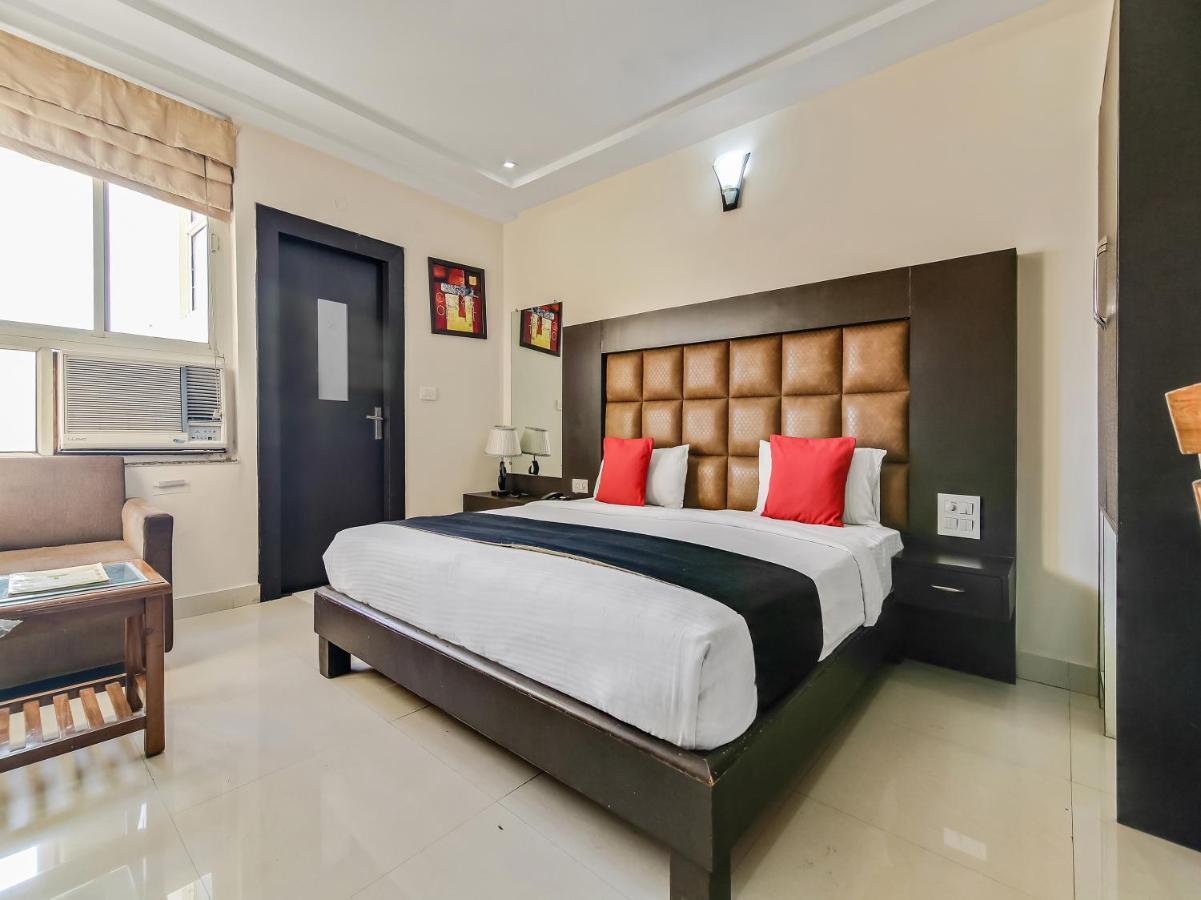 Capital O 32619 Hotel Sugar Palm Gwalior Dış mekan fotoğraf